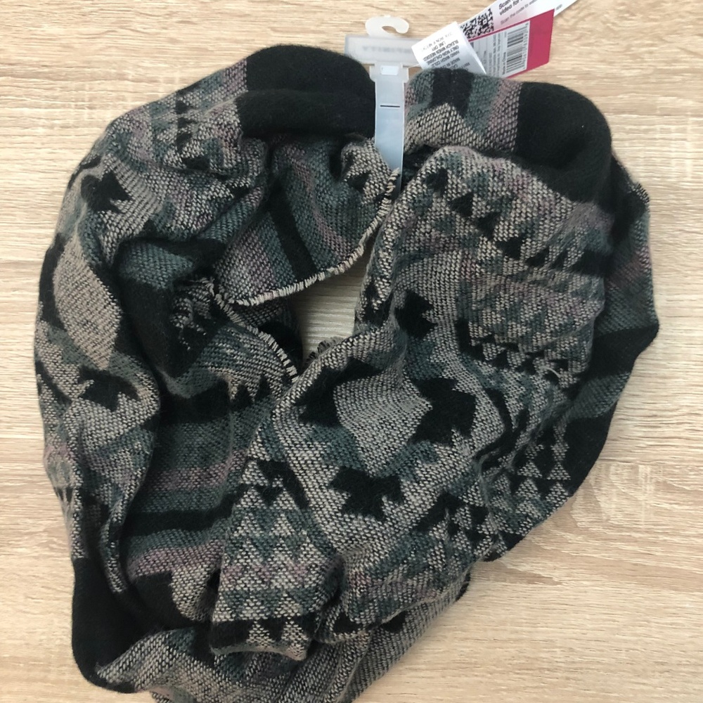 2/$25 Sale Black and Grey Infinity Fashion Scarf - Picture 6 of 6